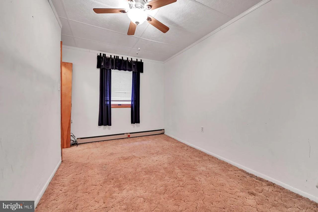 21 Water Street - Photo 5 of 8