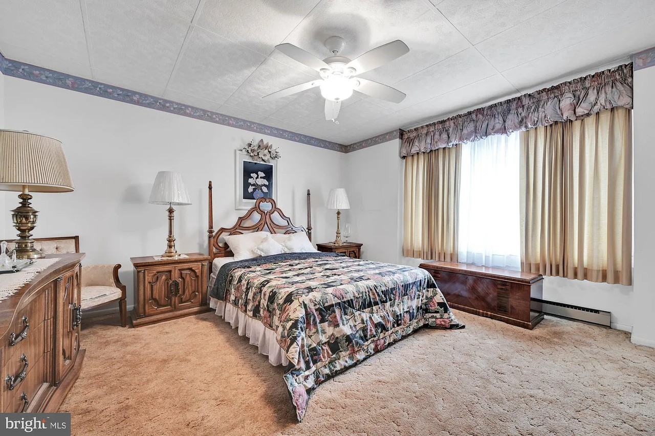 21 Water Street - Photo 7 of 8