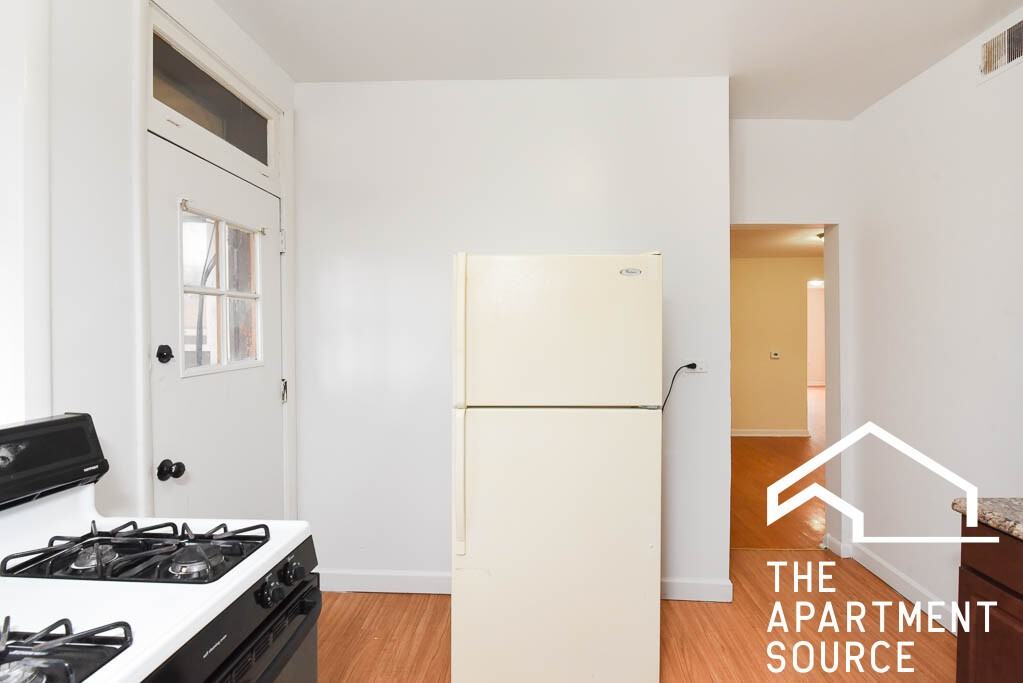 4811 W Warwick Ave #2W