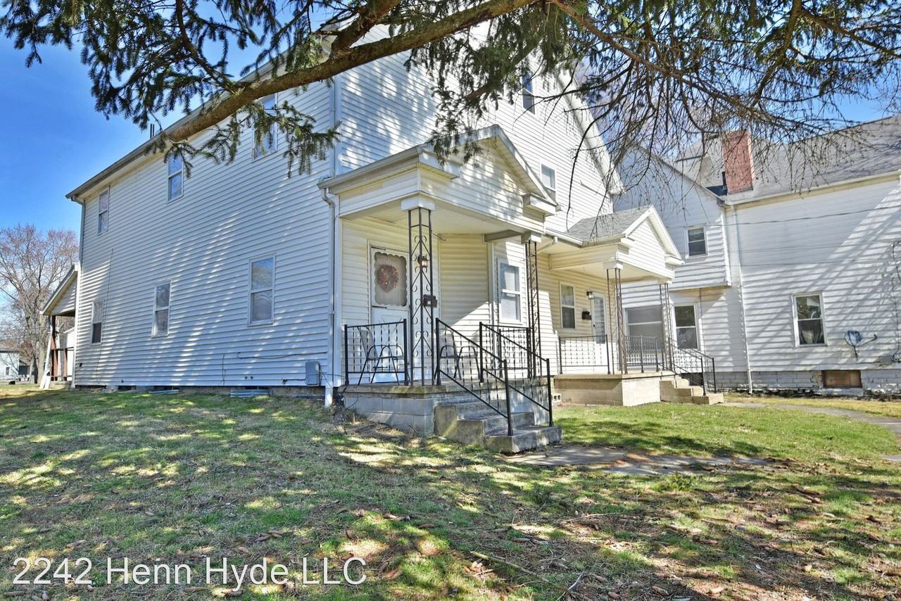 226 & 228 W. Park - Photo 2 of 38