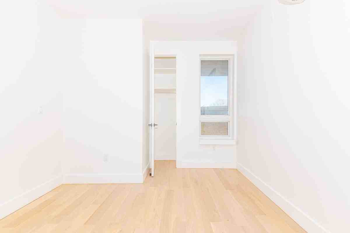 246 Johnson Ave #2F - Photo 5 of 25