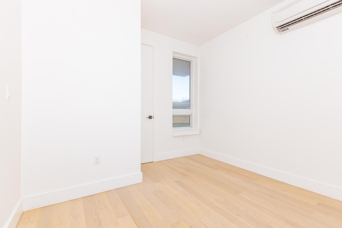 246 Johnson Ave #2F - Photo 6 of 25