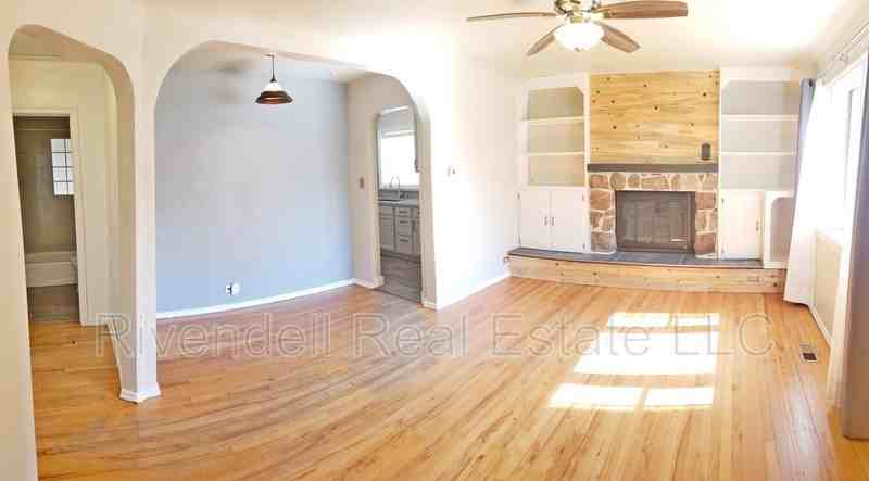 4524 S Pearl St - Photo 4 of 15