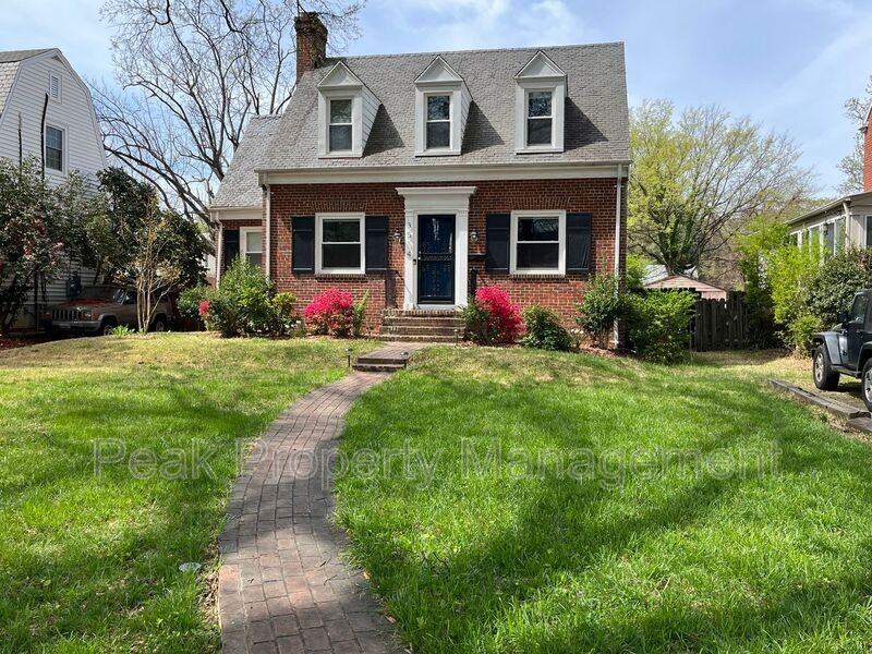 3514 Montrose Ave - Photo 2 of 15