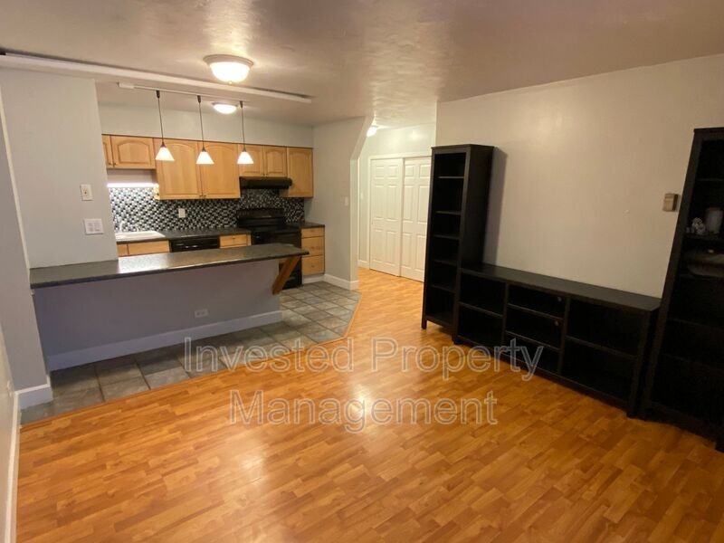 830 N Sherman St #207 - Photo 5 of 9