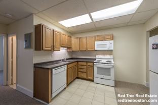 7 Barrows St #B - Photo 1 of 1