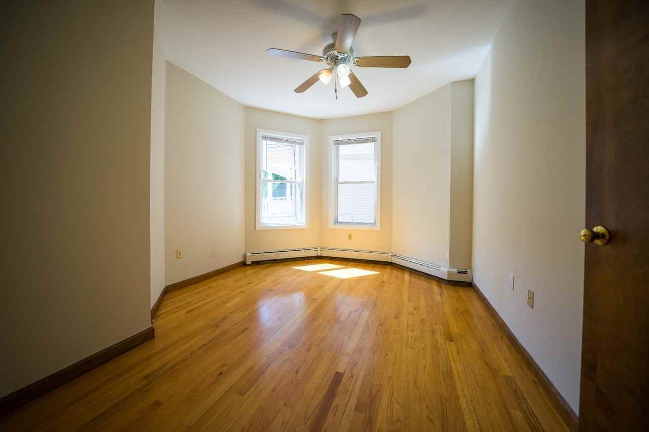 95 Kilsyth Rd #1 - Photo 6 of 15