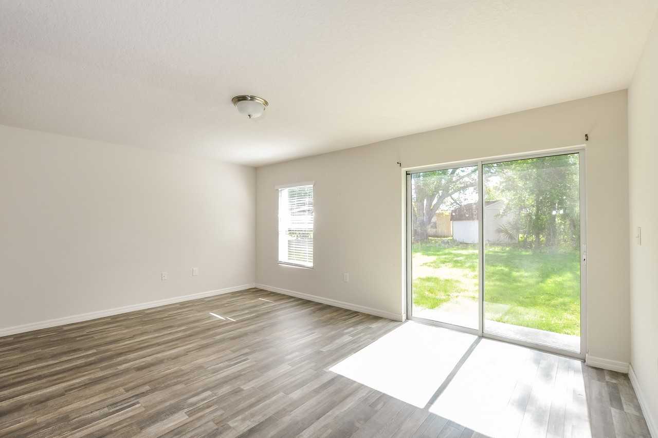 30 Perthshire Ln - Photo 3 of 15