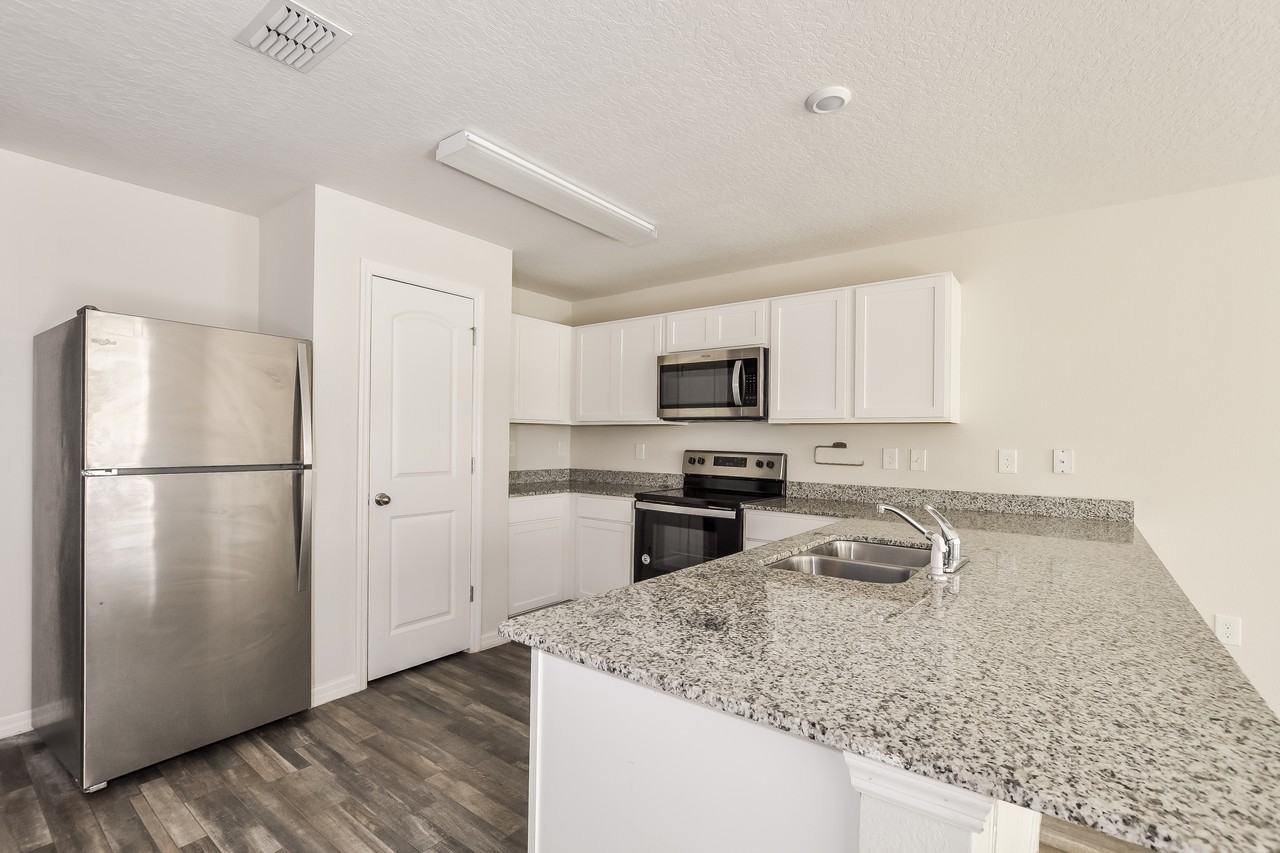 30 Perthshire Ln - Photo 7 of 15