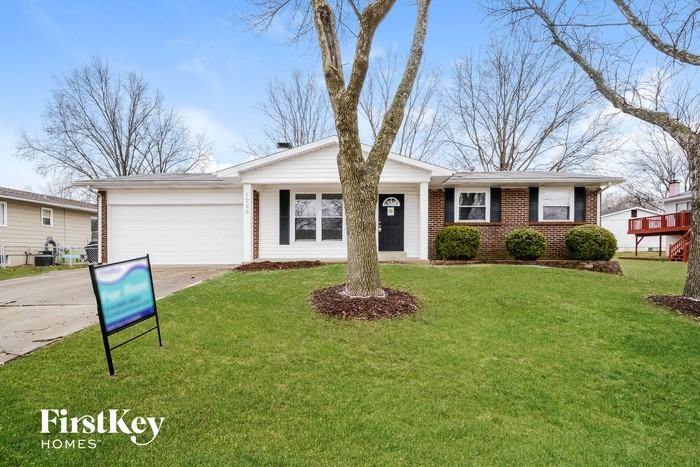 1224 Yorktown Dr - Photo 2 of 15