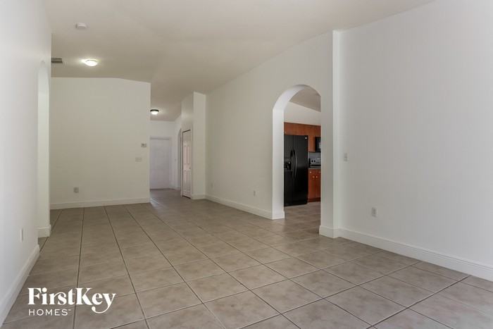 27936 Sw 135th Ave - Photo 3 of 15