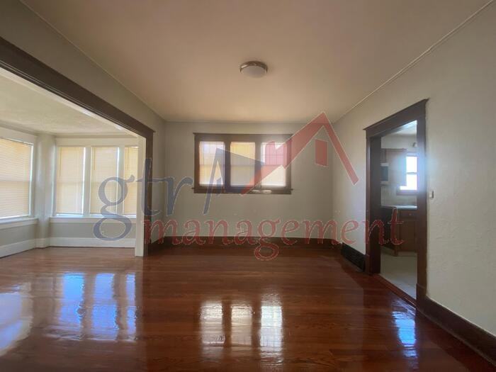 6129 N 24th St - Photo 3 of 9