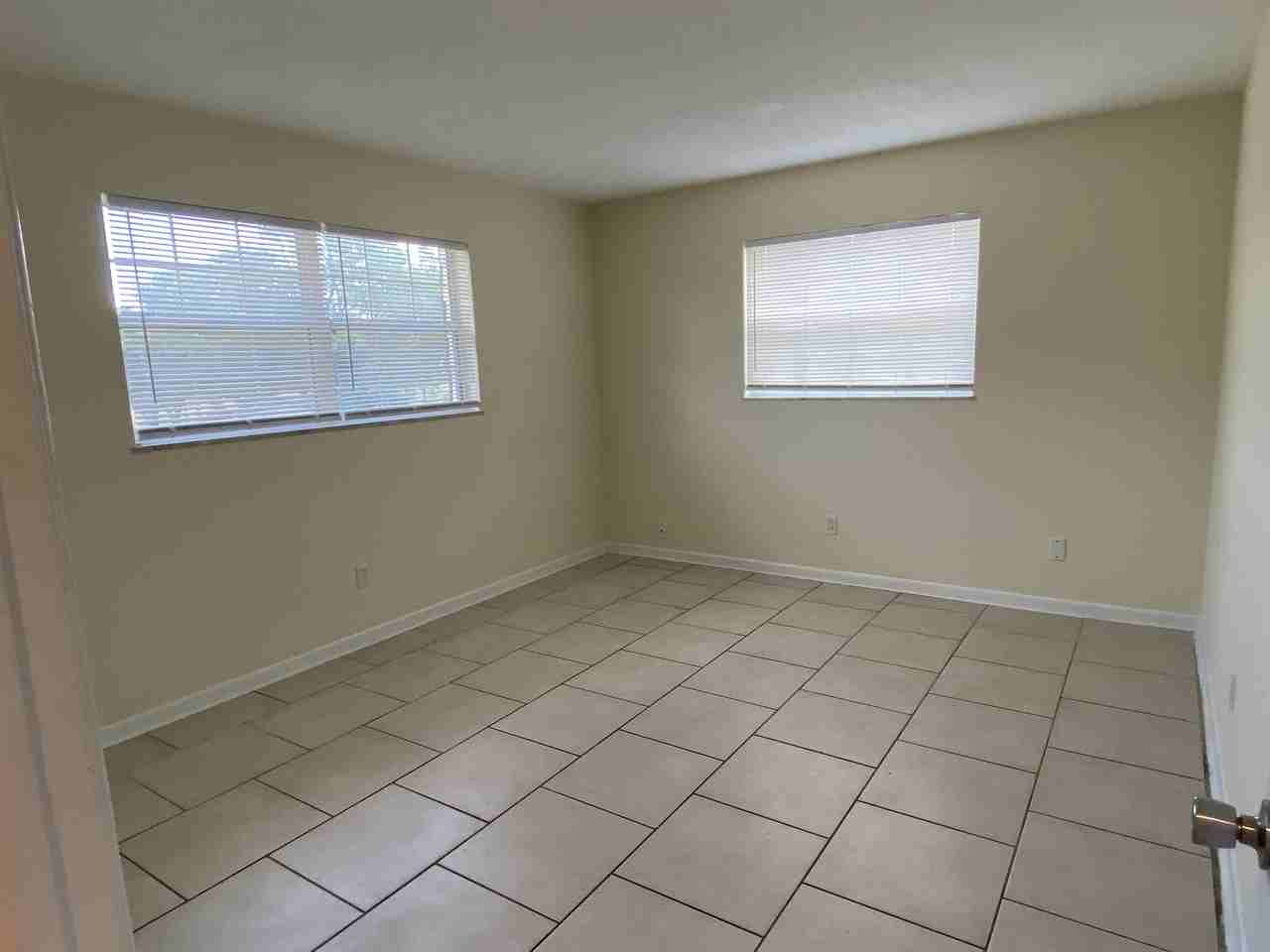 106 S Fredrica Ave #106 - Photo 7 of 22