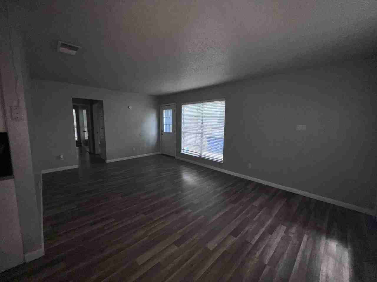 5011 Copperbend Blvd #B - Photo 2 of 9