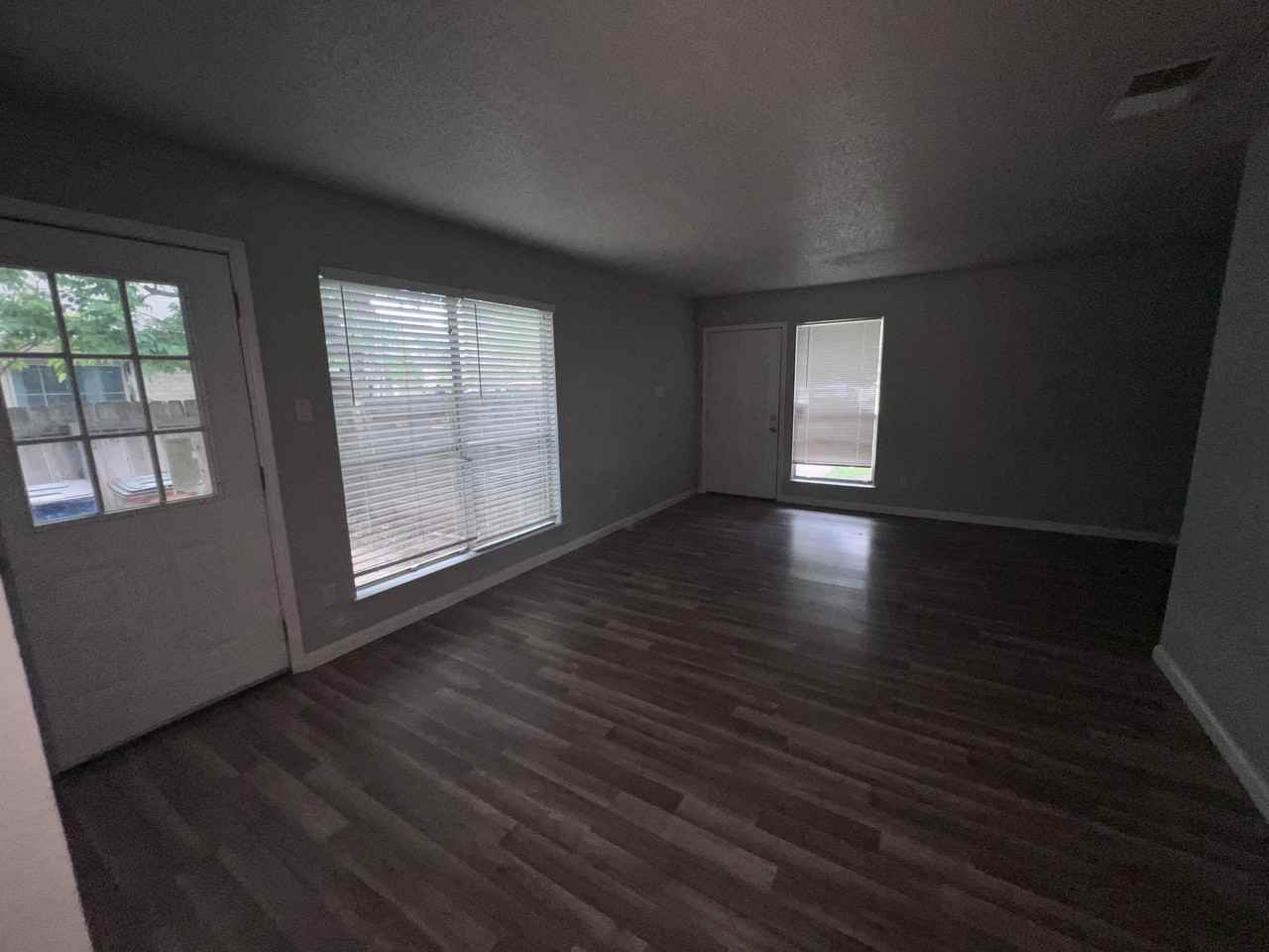 5011 Copperbend Blvd #B - Photo 6 of 9