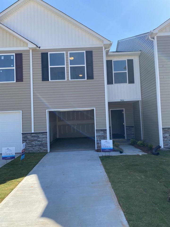 1456 Cypress Loop #1 - Photo 2 of 11