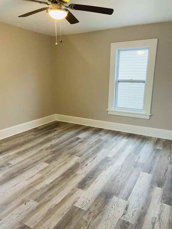 210 S Central Ave #1 - Photo 5 of 26