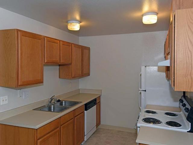 20 West College Parkway - Photo 7 of 8