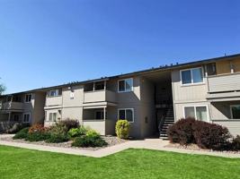 featured image of 20 College Pkwy