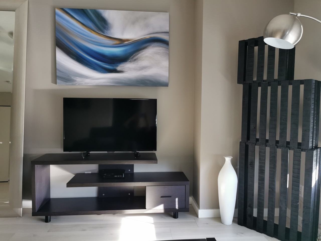 1060 Alberni Street #410 - Photo 3 of 18