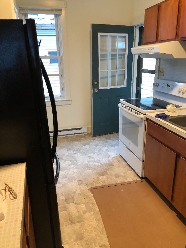 122 S Main St #A - Photo 2 of 9