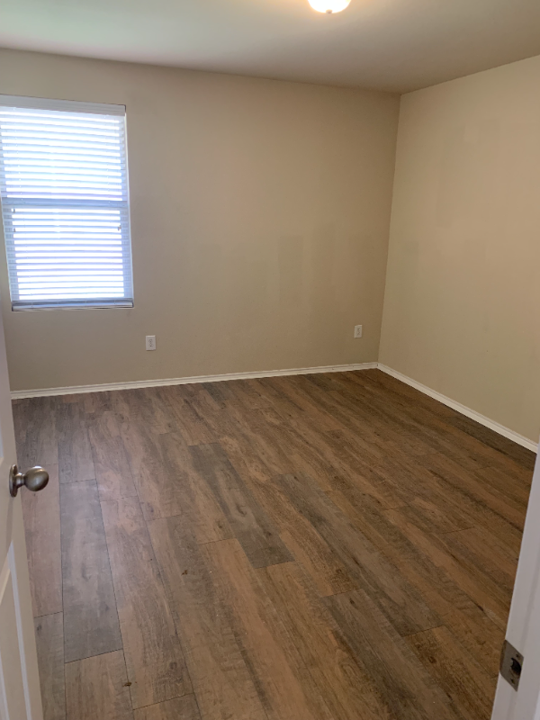 9216 White Swan Pl - Photo 2 of 15