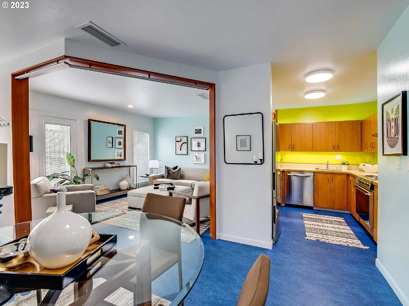 333 W 10th Ave - Photo 2 of 8