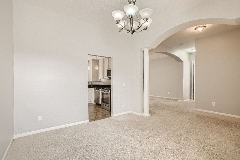 9136 Scenic View Cir - Photo 6 of 27