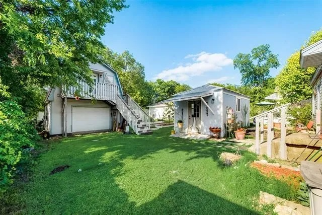 3343 Grafton Ave #B - Photo 2 of 10