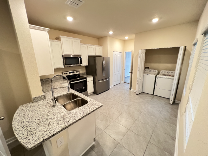 64 Pasadena Dr - Photo 5 of 20