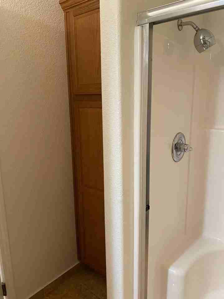 1005 S Wyoming Ave - Photo 3 of 17