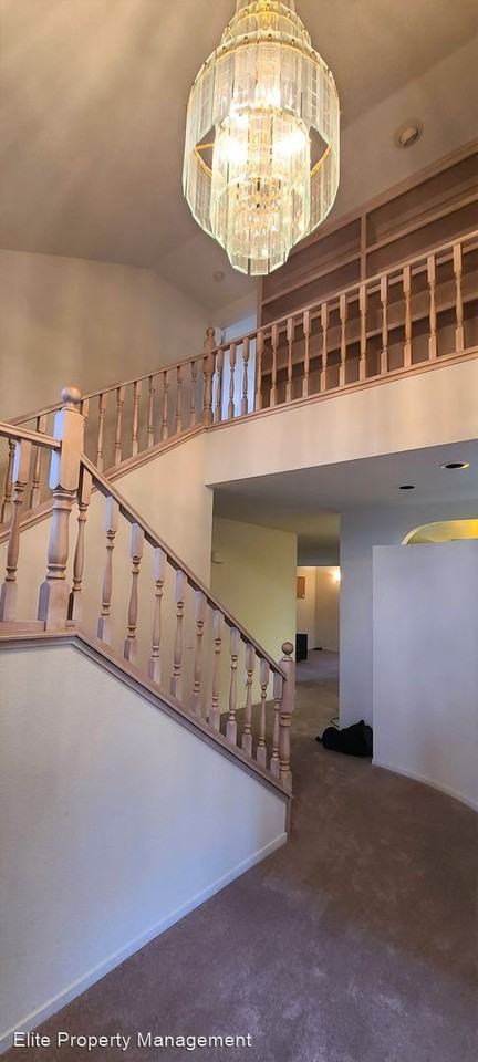 2038 Imperial Ave - Photo 3 of 50