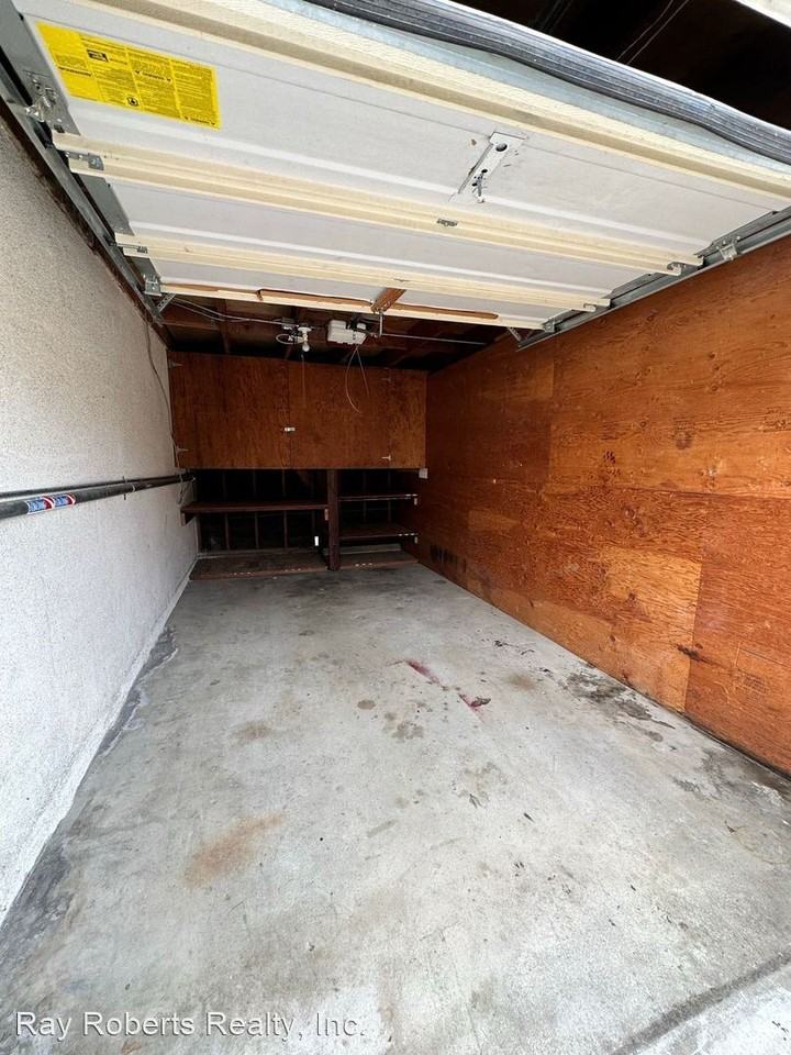 2041 San Anseline Ave. Units 1 14 Apartments in Los Altos, Long Beach