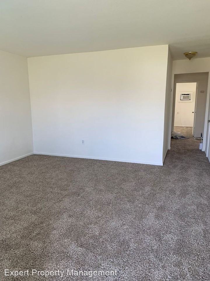 1848 Grand Ave - Photo 3 of 7