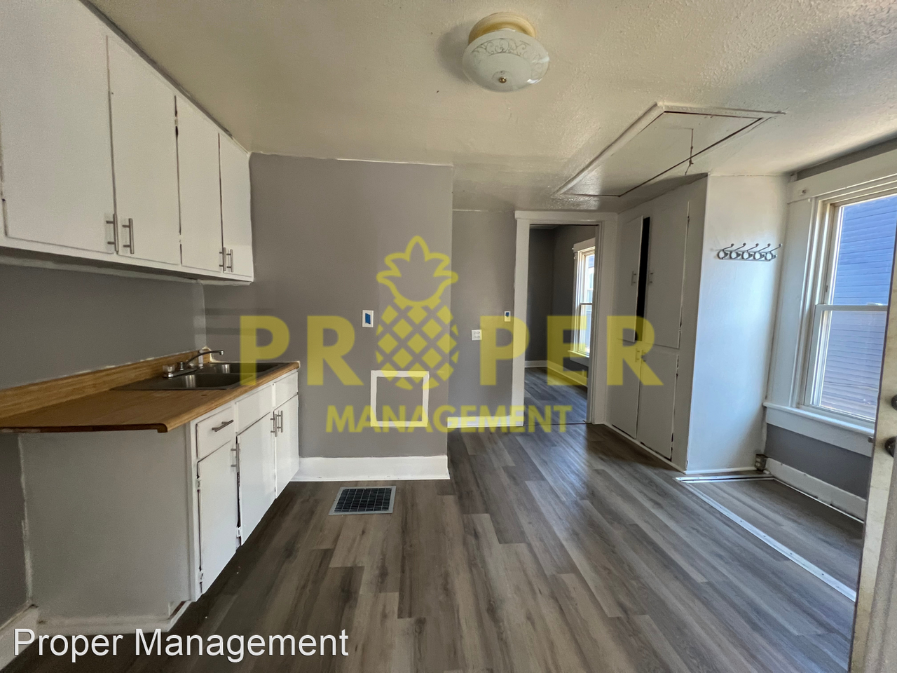 730 Wyoming St - Photo 2 of 7