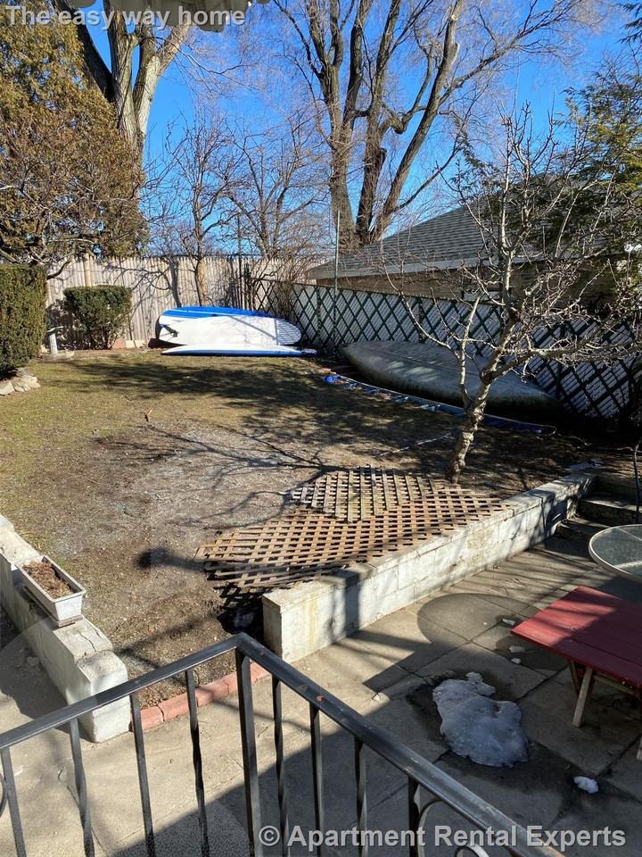 213R Holland St - Photo 3 of 19