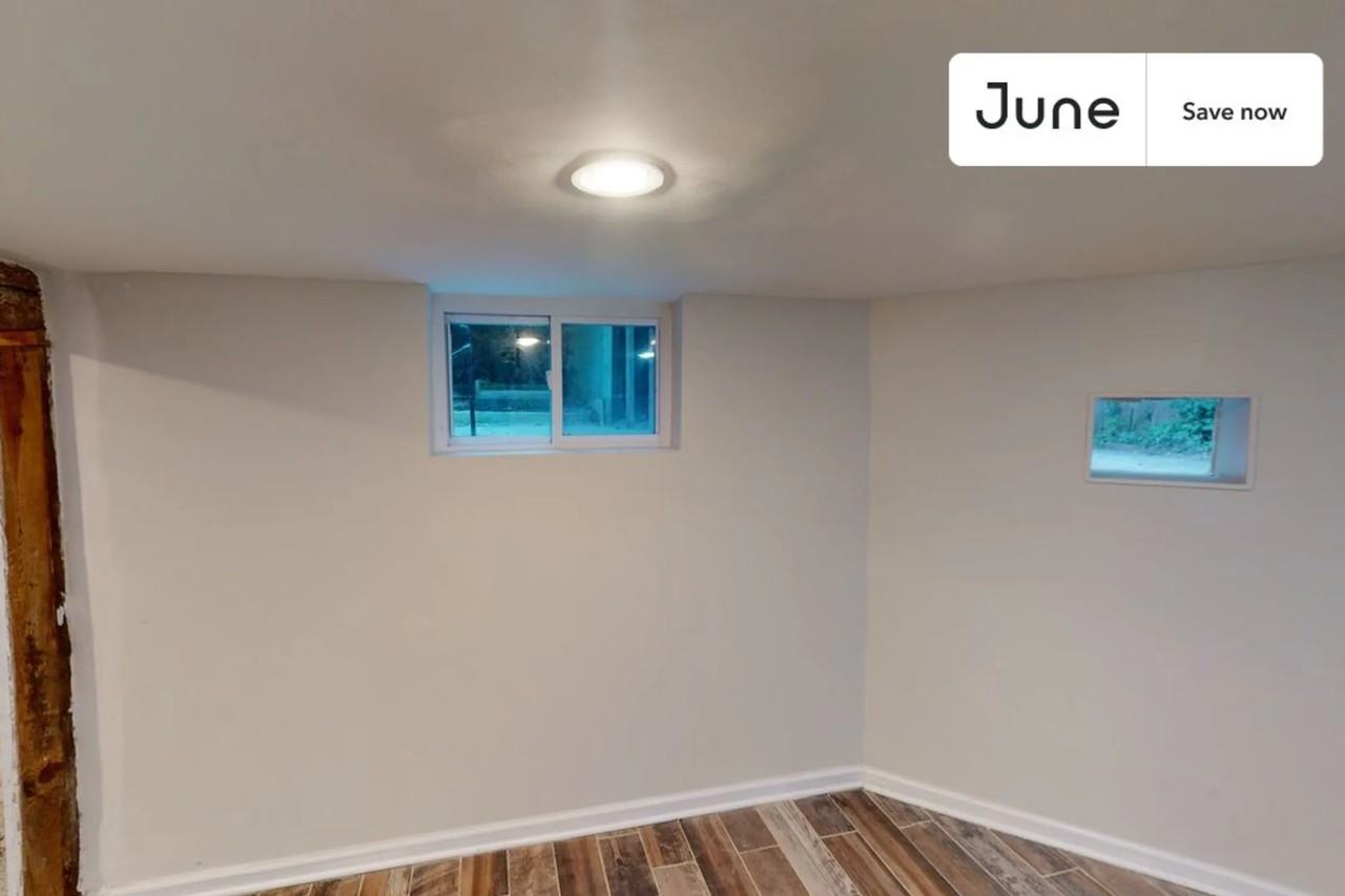 Room for rent. 439 Park Road NorthWest - Photo 3 of 30