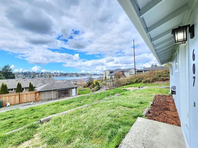 607 115th Ave Se - Photo 4 of 30