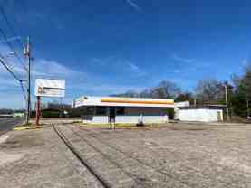 854 N Oates St - Photo 1 of 1