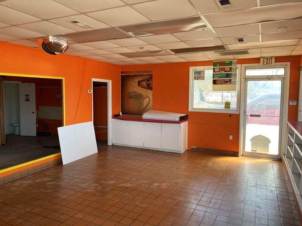 854 Moates Street - Photo 4 of 4