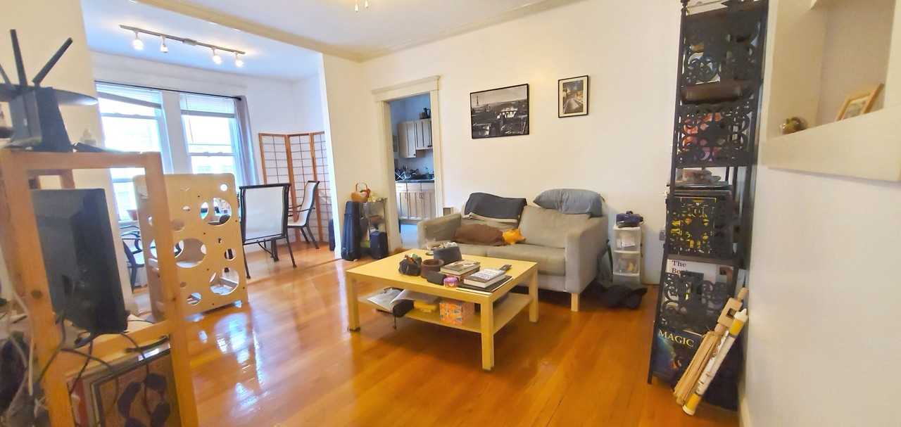 134 Sutherland Rd #2 - Photo 4 of 9