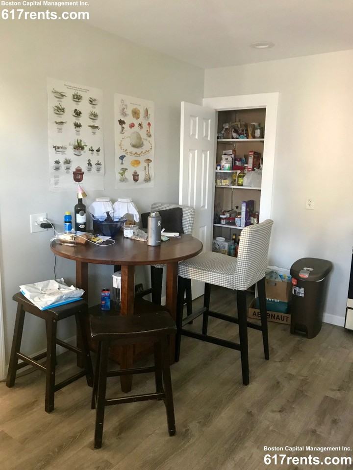 10 Quincy St #2 - Photo 4 of 14