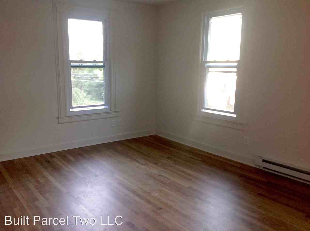 1736 Main Street - Photo 3 of 8