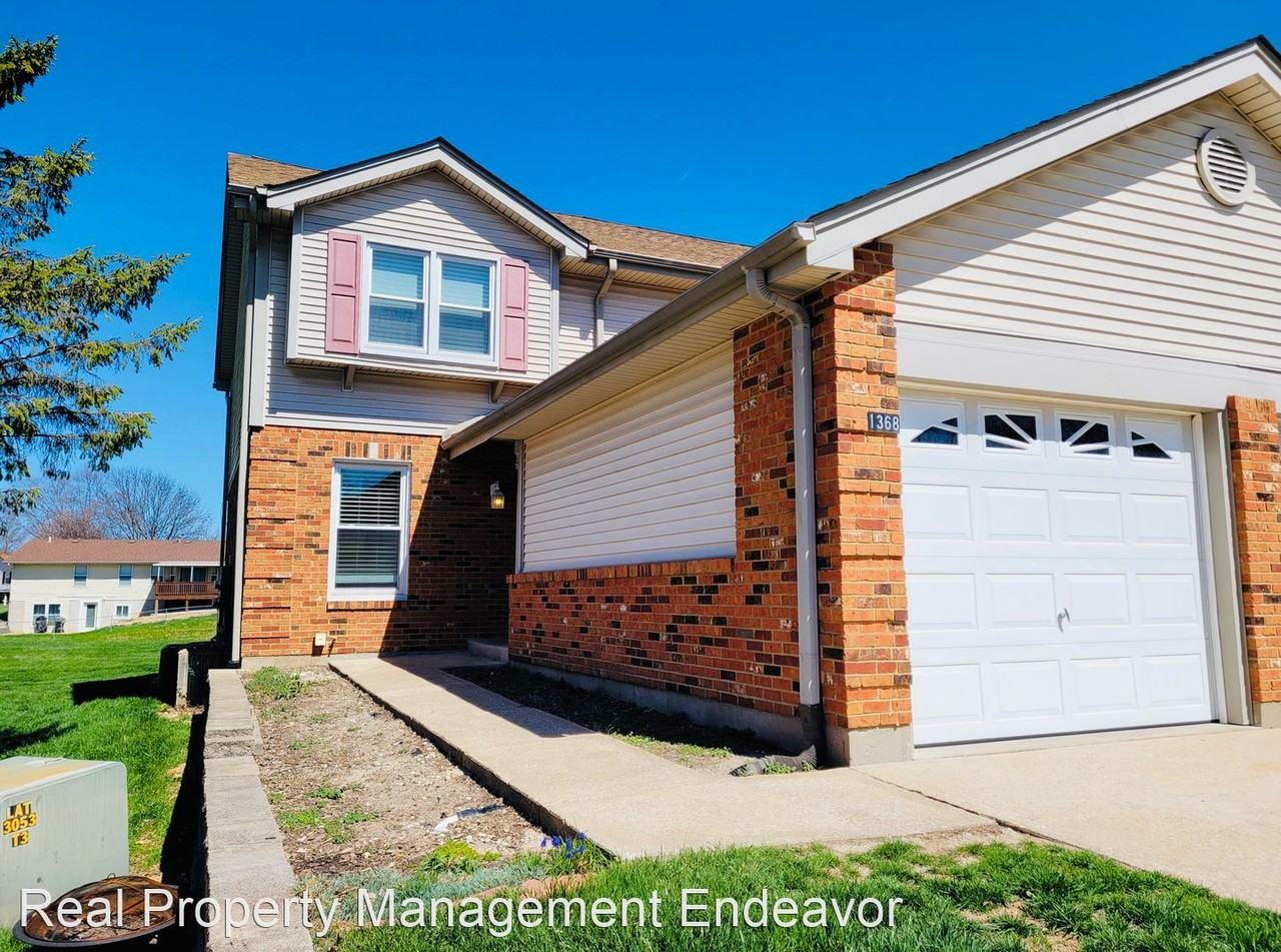 1368 Deerfield Estates Dr - Photo 2 of 28