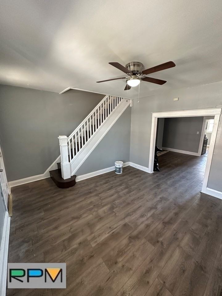 1207 N Potomac St - Photo 2 of 14