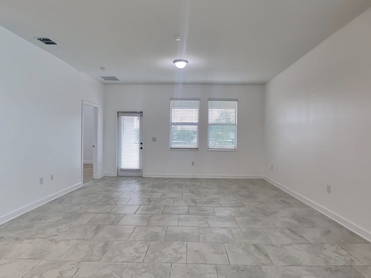 1609 Sourwood Dr - Photo 3 of 17