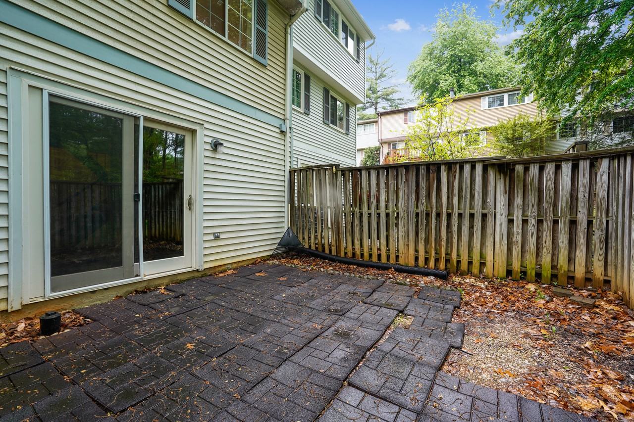 11504 Ivy Bush Ct - Photo 2 of 29