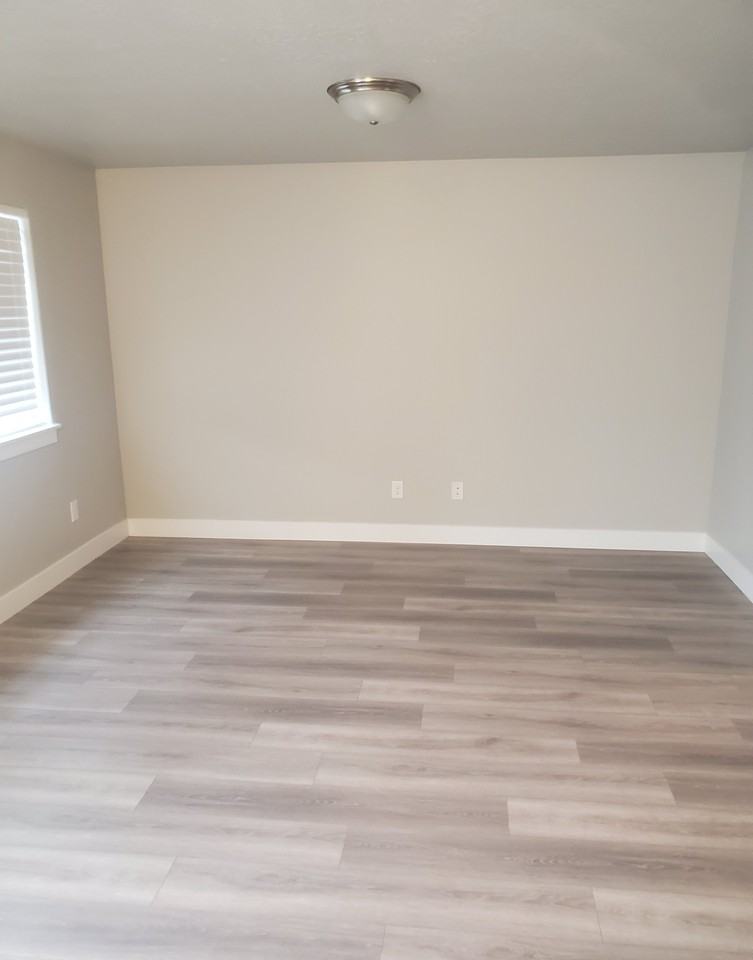 4924 Sw - Photo 7 of 9