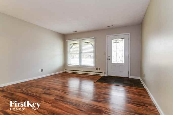 179 West St - Photo 3 of 15