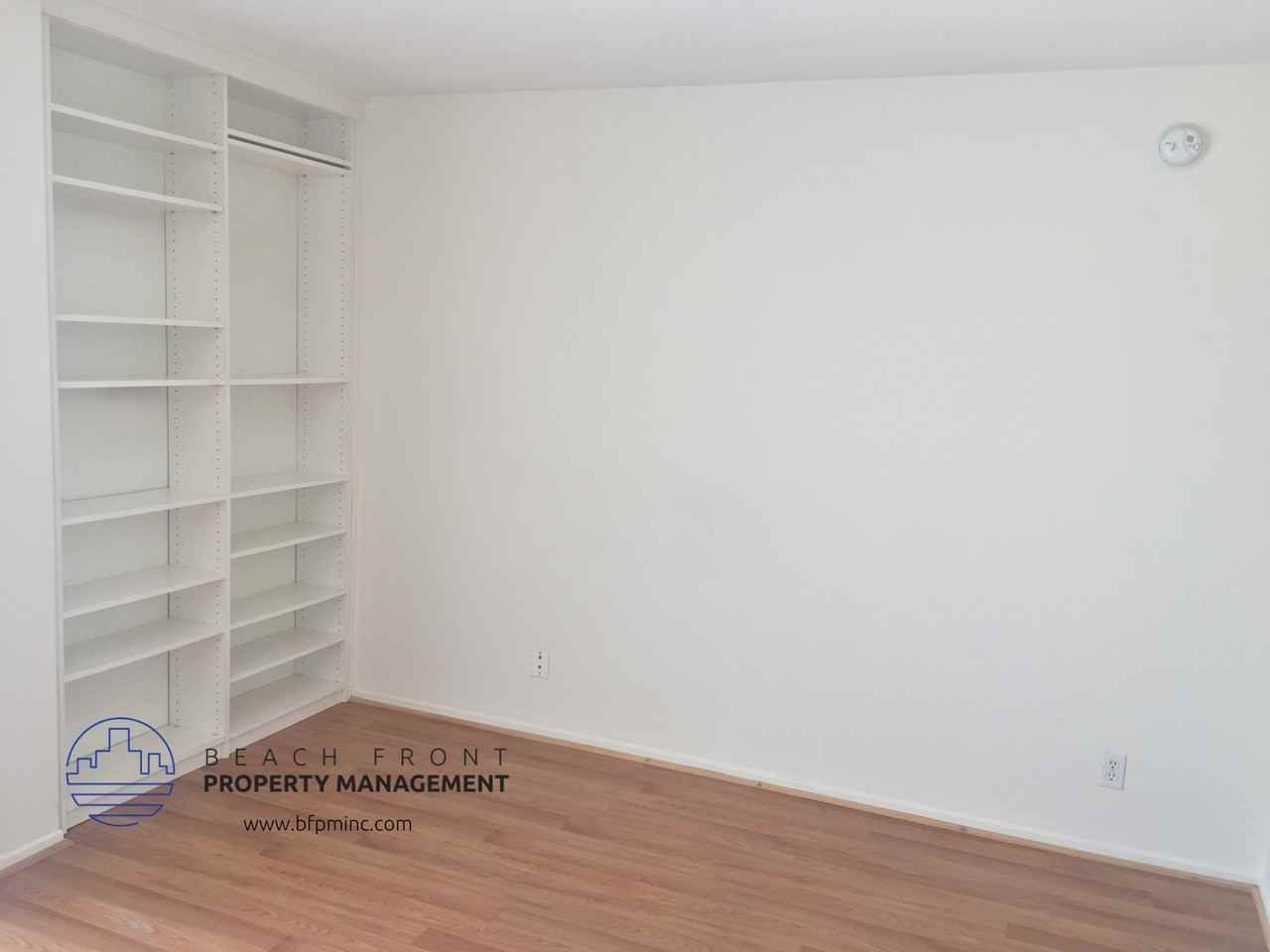 937 10th St. - Photo 3 of 14